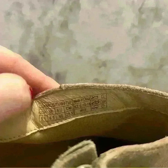 Women’s Vionic Faros Fringe Tan Ankle Booties Boots Size 8.5 - Picture 7 of 8